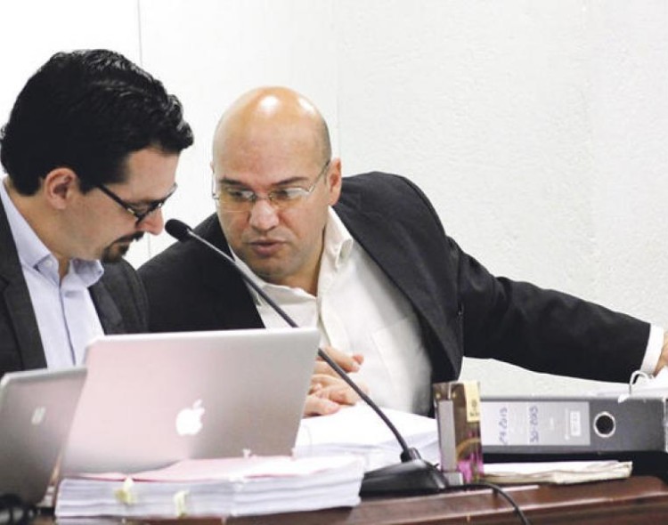 Villalta y Araya ganan juicio a favor de la CCSS